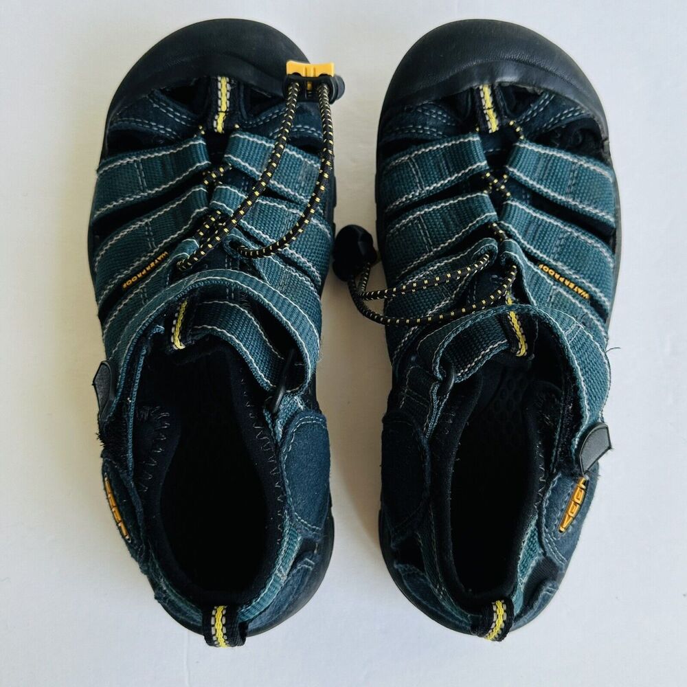 Keen Kids Sz 3 Waterproof Hiking Sandals Shoes Outdoor Green Newport Style